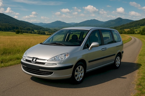 Peugeot 807 ST 2.2-16V HDiF