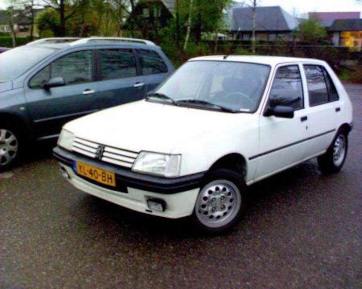 Peugeot 205 GL 1.1i