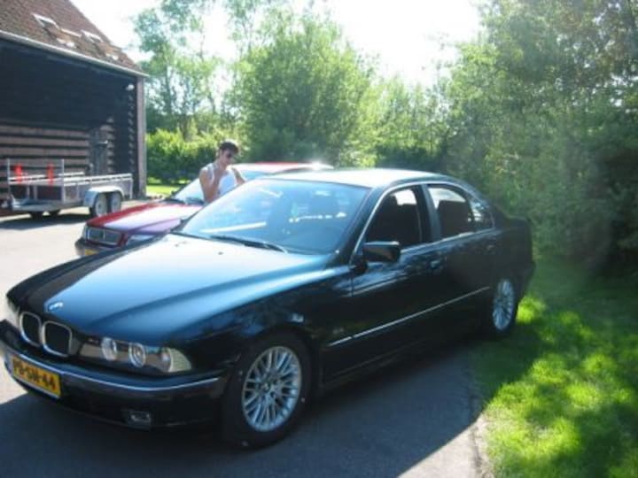 BMW 523i Executive (1996)