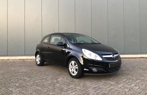Opel Corsa 1.4-16V Sport