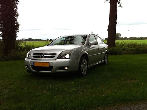 Opel Vectra GTS 1.8-16V Elegance
