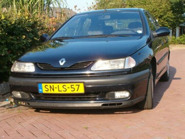 Renault Laguna RXE 2.0