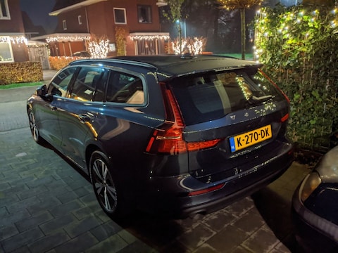 Volvo V60 B3 Momentum Advantage