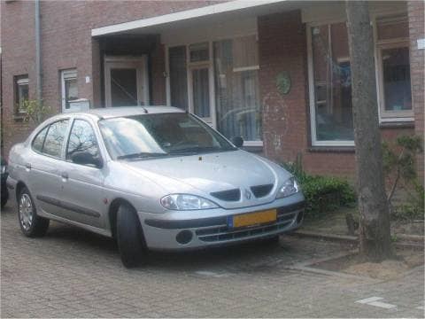 Renault Mégane Sedan 1.6 16V Expression (2001)