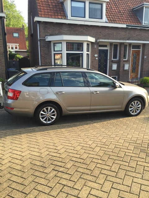 Skoda Octavia Combi 1.6 TDI 105pk Greentech Ambition Bus (2014)