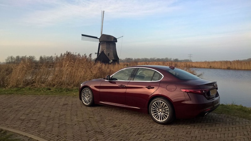 Alfa Romeo Giulia 2.0T 200pk Super (2016)