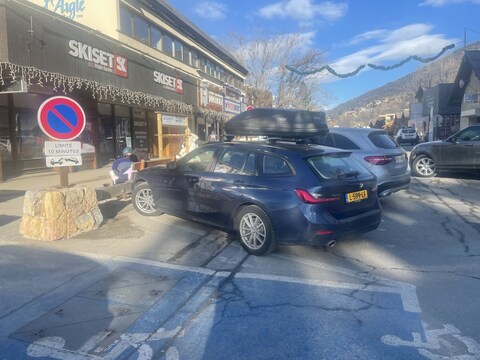 BMW 318i Touring Business Edition