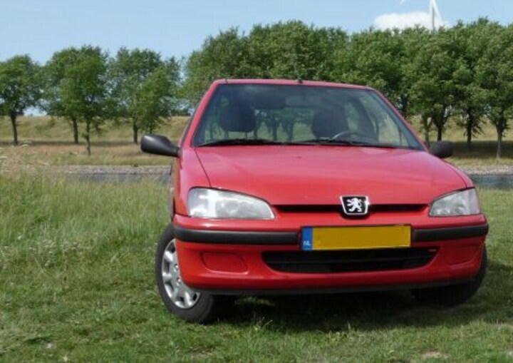 Peugeot 106 Accent 1.1 (2001)