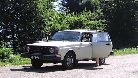 Volvo 245 Dl Automatic (1975)