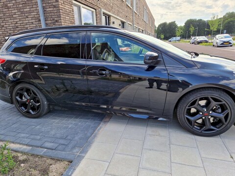 Ford Focus Wagon 2.0 EcoBoost ST-3