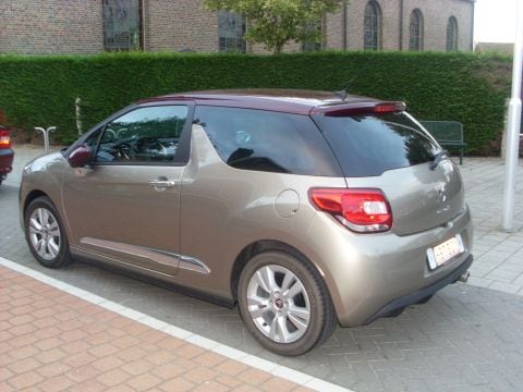 Citroën DS3 1.6 HDiF 90pk So Chic (2010)