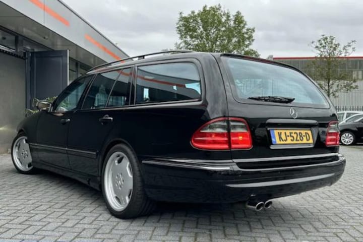 Mercedes-Benz E55 AMG op LPG
