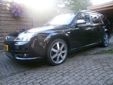 Ford Mondeo Wagon 2.2 TDCi Titanium (2004)