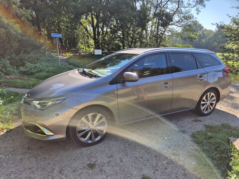Toyota Auris Touring Sports 1.8 Hybrid Lease Pro