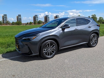 Lexus NX 450h+ 4WD President Line (2024)
