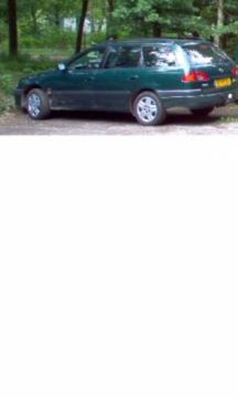 Toyota Avensis Wagon 2.0 D4-D Linea Sol (2000)