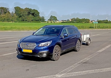 Subaru Outback 2.5i Premium (2016)
