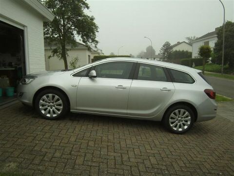 Opel Astra Sports Tourer 1.7 CDTI 110pk Cosmo (2012)