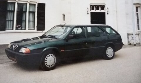 Alfa Romeo 33 SportWagon 1.5 i.e.