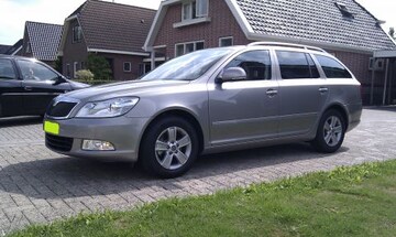 Skoda Octavia Combi 1.6 TDI GreenLine Businessline (2010)