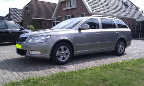 Skoda Octavia Combi 1.6 TDI GreenLine Businessline (2010)