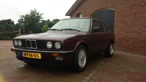 BMW 318i