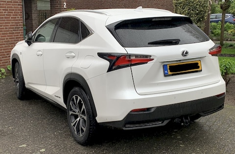 Lexus NX 300h AWD F Sport Line