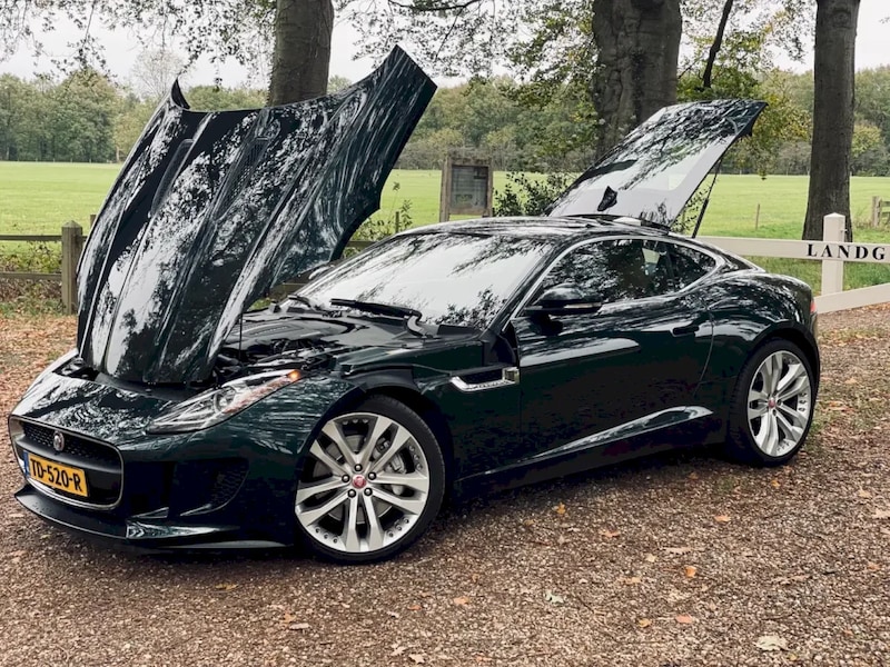 Jaguar F-type Coupé 3.0 V6 S/C (2015)
