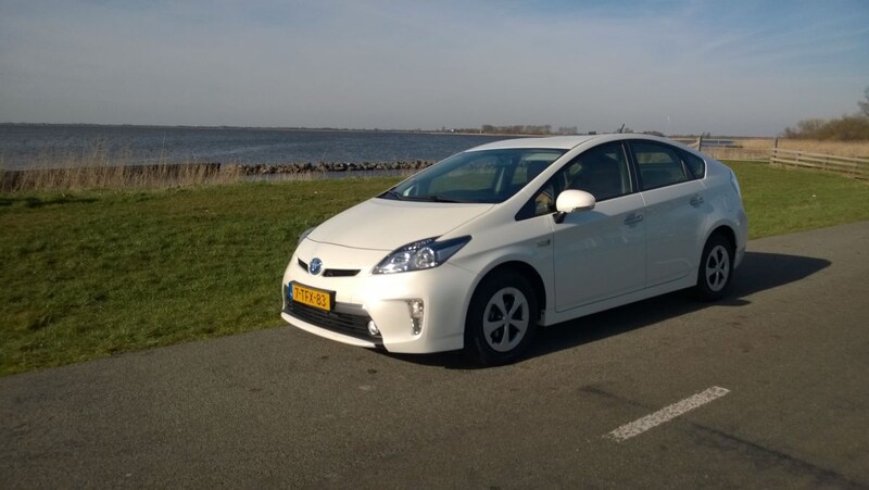 Toyota Prius 1.8 Plug-in Hybrid Dynamic Business (2012)