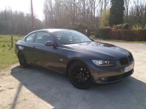 BMW 320i Coupé