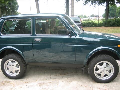 Lada Niva 1.7i (2009)