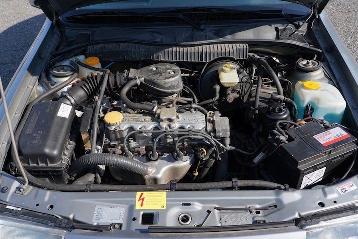 Opel Vectra hatchback
