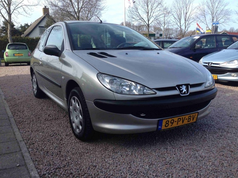 Peugeot 206 X-Line 1.4 (2005)