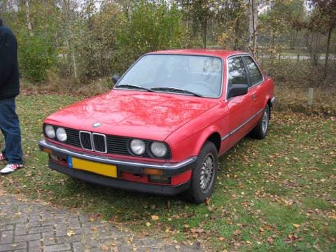 BMW 320i (1987)
