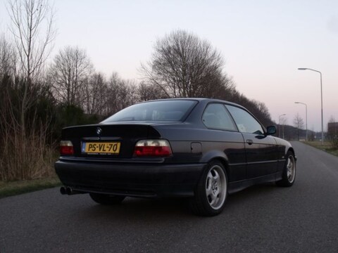 BMW 3-serie 323i Coupe Aut.