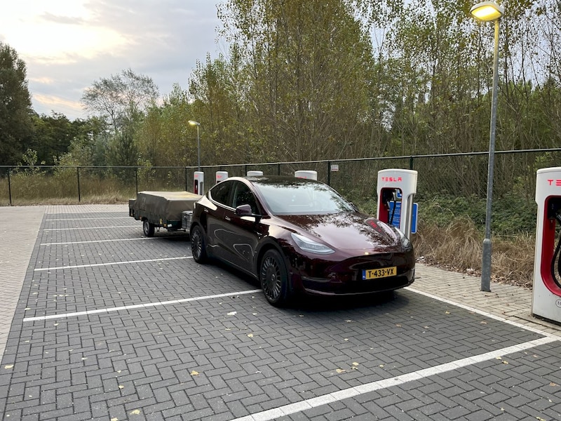 Tesla Model Y Long Range AWD (2023)