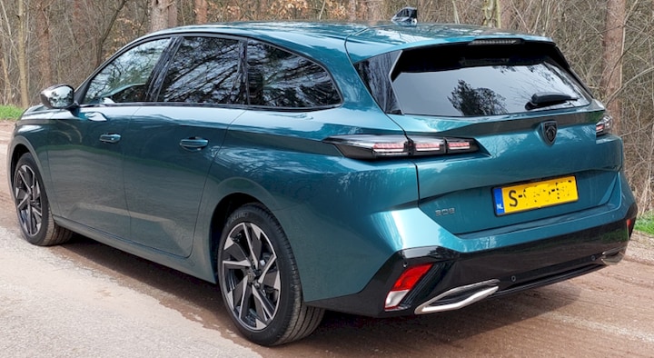 Peugeot 308 SW Allure 1.2 PureTech 130 (2023)