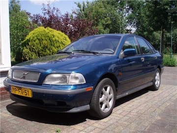Volvo S40 2.0 Luxury-Line (1996)