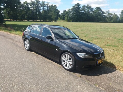 BMW 330d Touring Dynamic Executive (2006)
