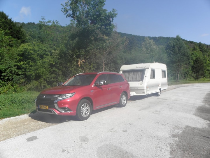 Mitsubishi Outlander PHEV Pure (2019)