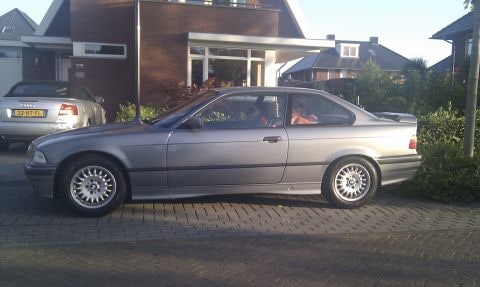 BMW 325i Coupé (1993)