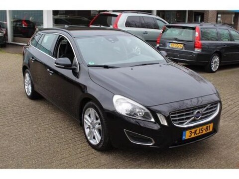 Volvo V60 D5 Momentum