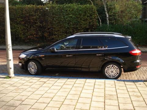 Ford Mondeo Wagon 2.5 20V Ghia (2007)