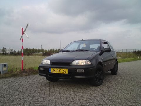 Suzuki Swift 1.0 Spirit (1994)