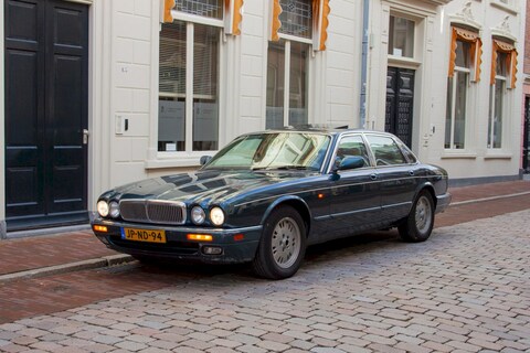Jaguar Sovereign 3.2