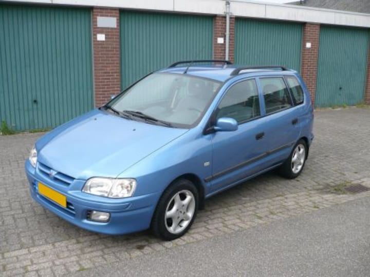 Mitsubishi Space Star 1.6 Family (2001)