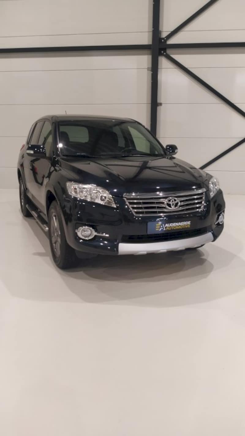 Toyota RAV4 2.0 VVT-i 4WD Dynamic (2013)