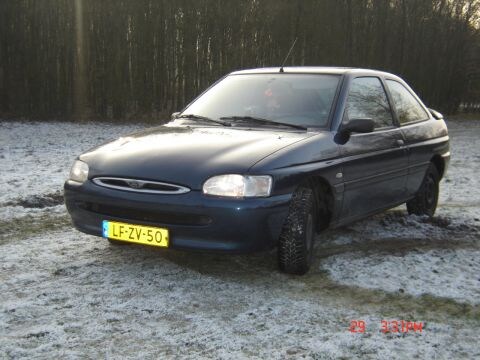 Ford Escort 1.8 D CLX (1995)