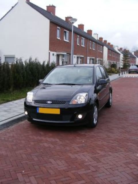 Ford Fiesta 1.4 TDCi Futura (2006)