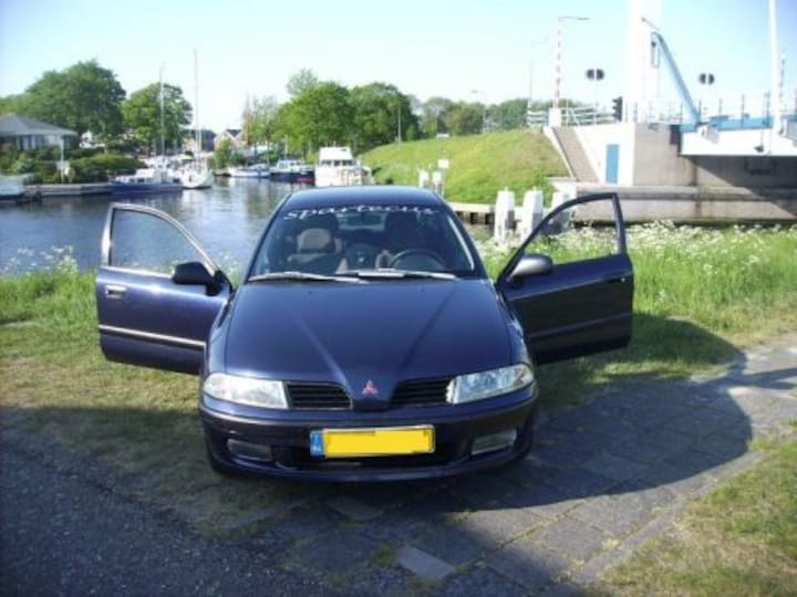 Mitsubishi Carisma 1.6 Comfort (2000)